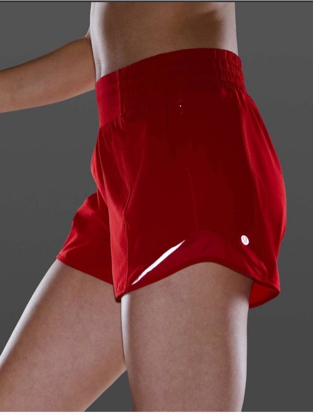 Lululemon Hotty Hot Short *High-Rise Long 4"
Dark Red Size 4